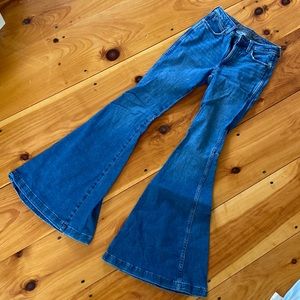 Wrangler women’s high rise flares